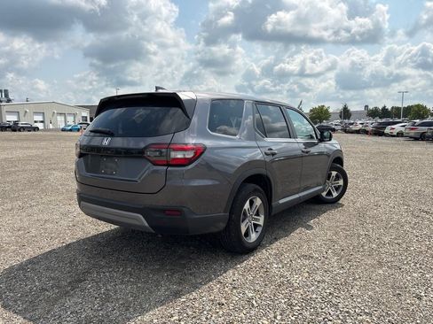 Used 2025 Honda Pilot EX-L image 13