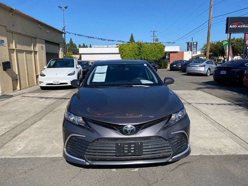 Used 2023 Toyota Camry LE FWD image 8