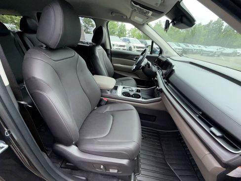 New 2026 Kia Carnival EX FWD image 26
