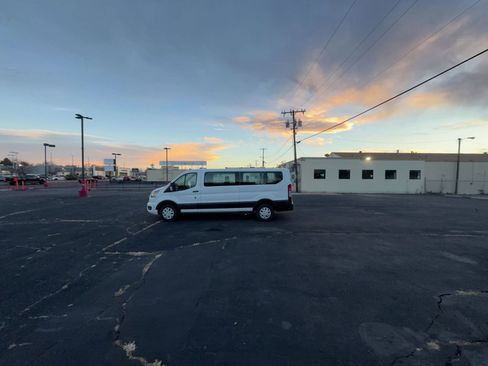 Used 2024 Ford Transit 350 XLT image 14