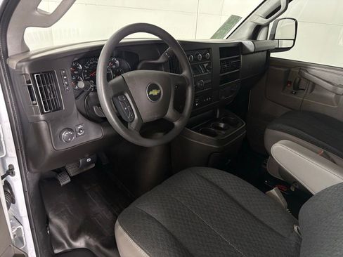 Used 2025 Chevrolet Express 2500 w/ Driver Convenience Package RWD image 17