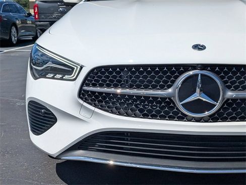 Used 2025 Mercedes-Benz CLA 250 image 11