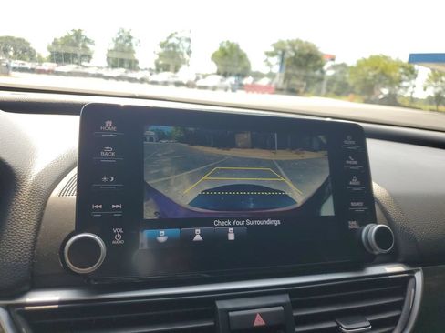 Used 2020 Honda Accord Sport image 25