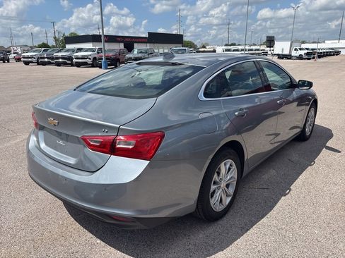 Used 2025 Chevrolet Malibu LT image 4