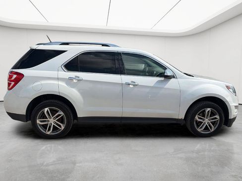 Used 2016 Chevrolet Equinox LTZ w/ Enhanced Convenience Package FWD image 8
