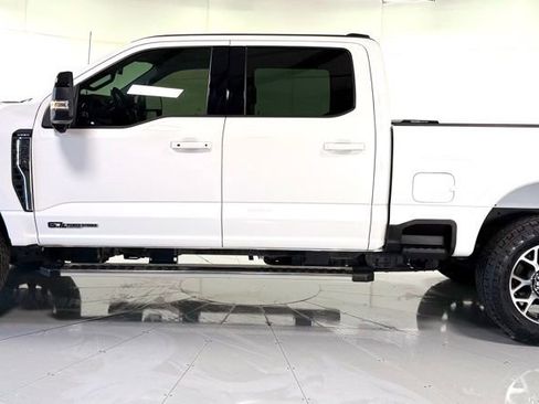 Used 2025 Ford F250 Lariat w/ FX4 Off-Road Package image 10