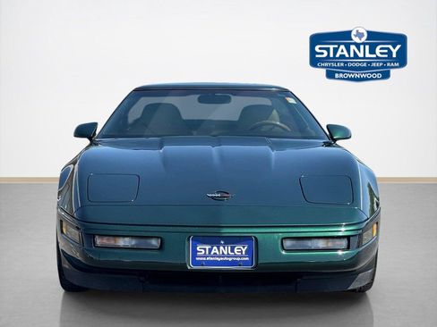 Used 1994 Chevrolet Corvette Coupe RWD image 2