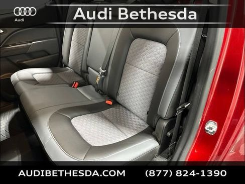 Used 2022 Chevrolet Colorado Z71 AWD/4WD image 27