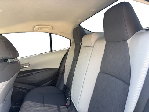 Used 2020 Toyota Corolla LE FWD image 11