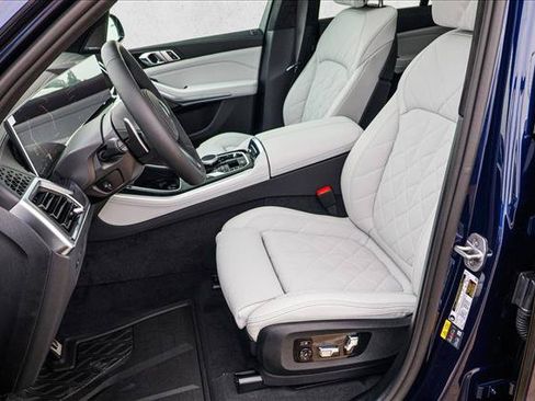 New 2026 BMW X5 xDrive50e w/ M Sport Package AWD/4WD image 12