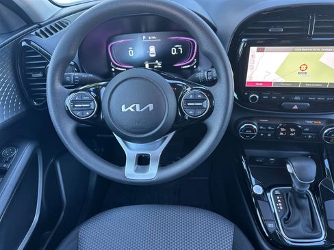 Certified 2025 Kia Soul S image 14