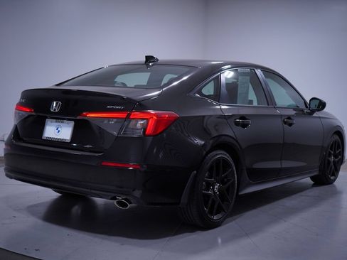 Used 2024 Honda Civic Sport image 3