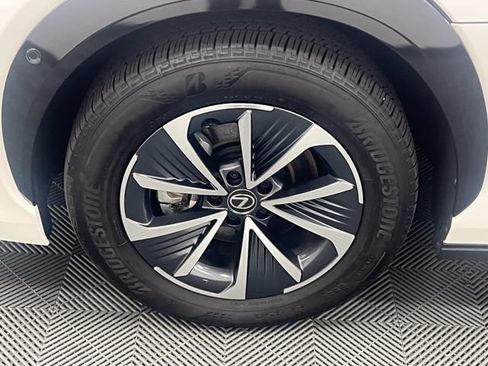 Used 2023 Lexus RZ 450e Premium w/ Technology Package AWD/4WD image 21