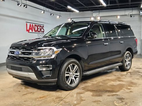 Used 2024 Ford Expedition Max Limited RWD image 3
