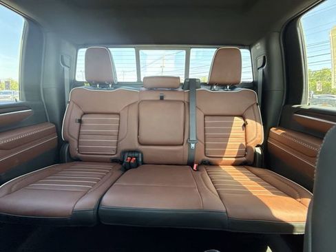 New 2026 GMC Sierra 3500 Denali Ultimate AWD/4WD image 22