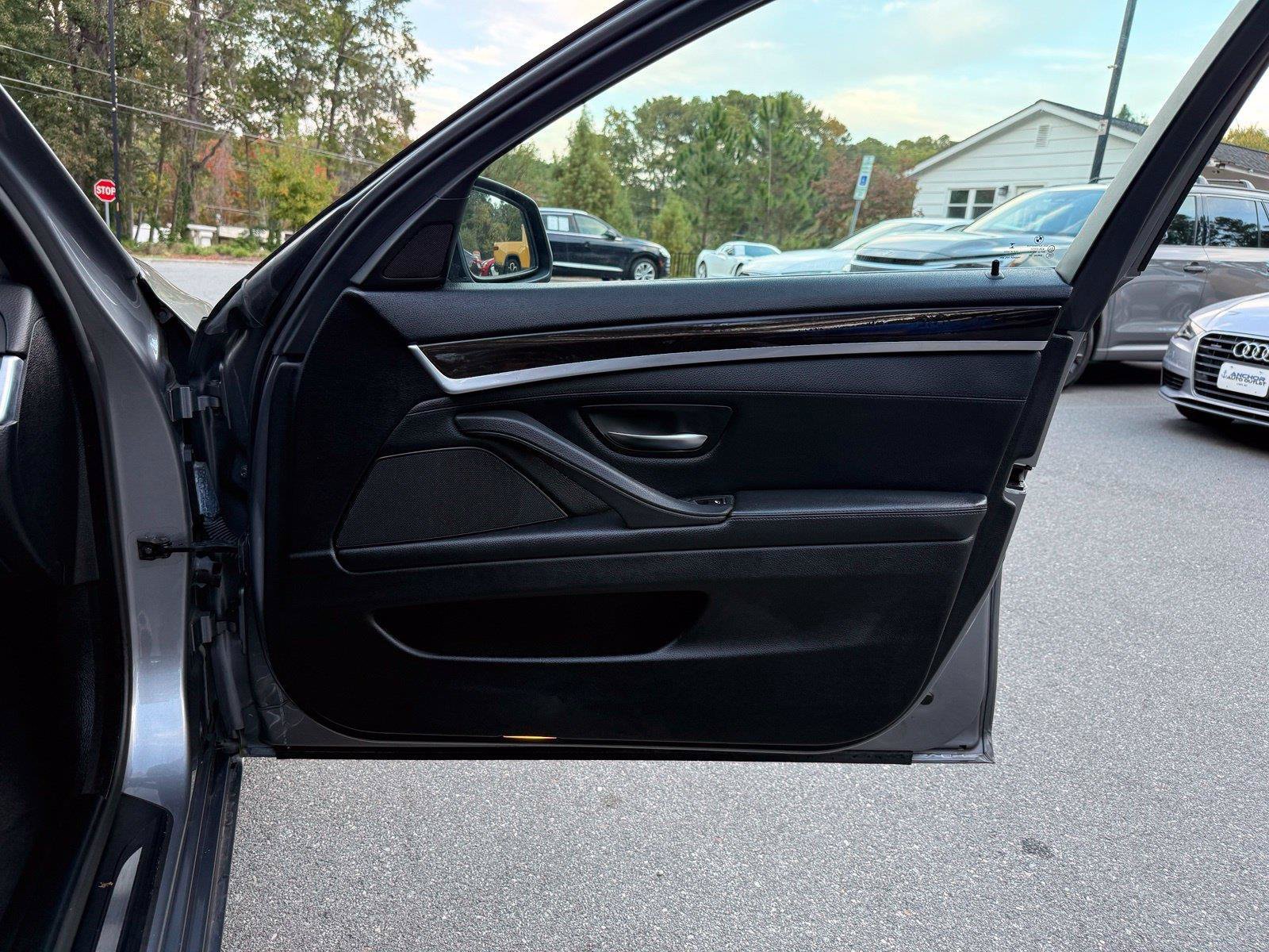 Used 2014 BMW 528i Sedan RWD image 19
