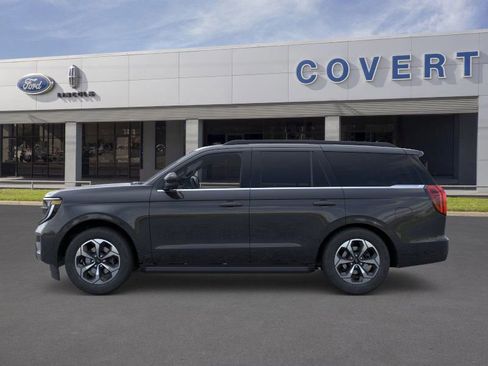 New 2026 Ford Expedition Active image 3