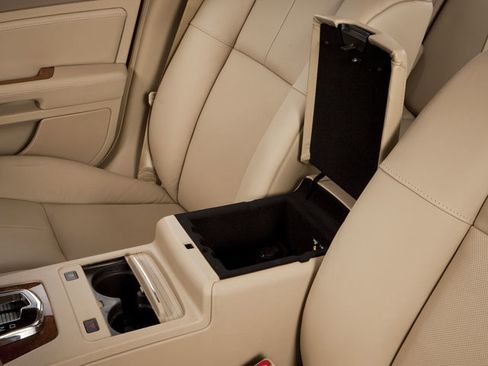 Used 2010 Cadillac STS AWD image 20