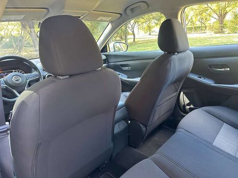 Used 2022 Nissan Sentra SV image 17