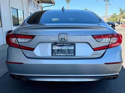Used 2018 Honda Accord Sport image 5