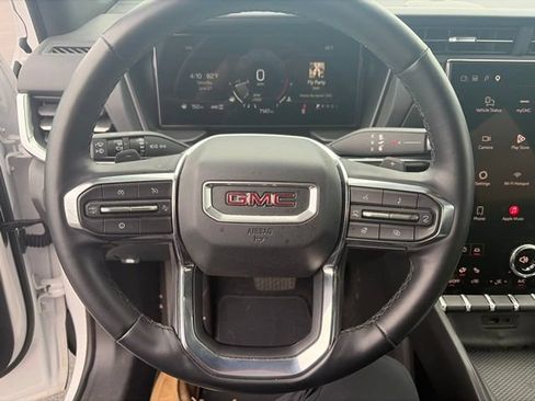 Used 2026 GMC Terrain Elevation w/ Black Edition AWD/4WD image 12