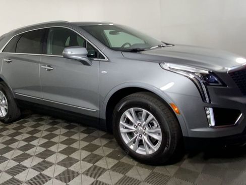 New 2025 Cadillac XT5 Luxury image 3