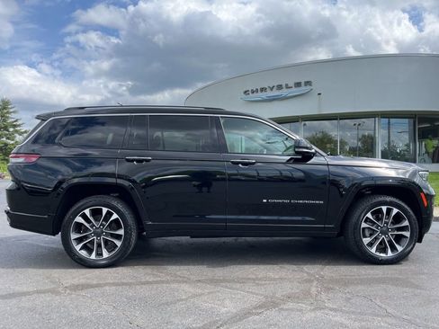 Used 2022 Jeep Grand Cherokee L Overland w/ Luxury Tech Group IV image 45