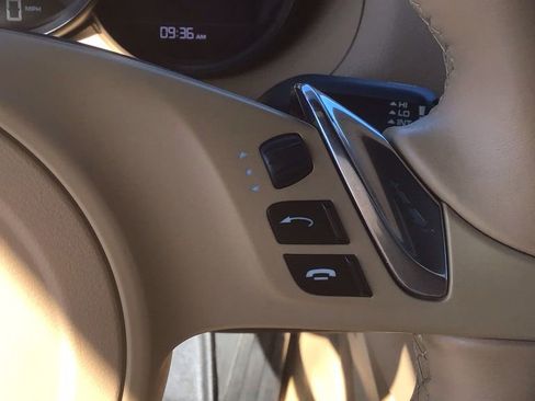 Used 2013 Porsche Boxster image 17