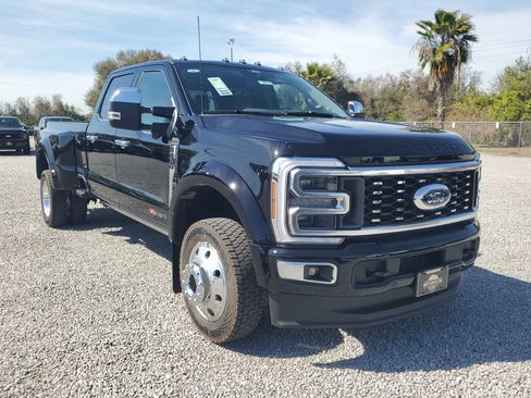 New 2026 Ford F450 Platinum w/ Platinum Plus Package image 2