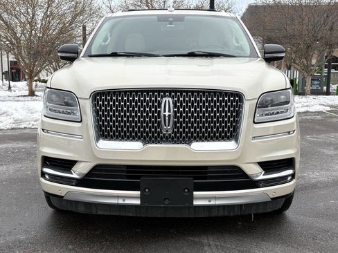 Used 2018 Lincoln Navigator Select w/ Technology Package image 5