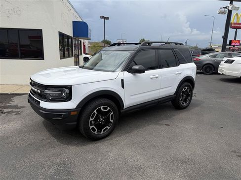 Used 2023 Ford Bronco Sport Outer Banks w/ Tech Package AWD/4WD image 4