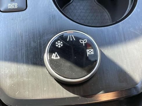 Certified 2023 Nissan Rogue SV image 32