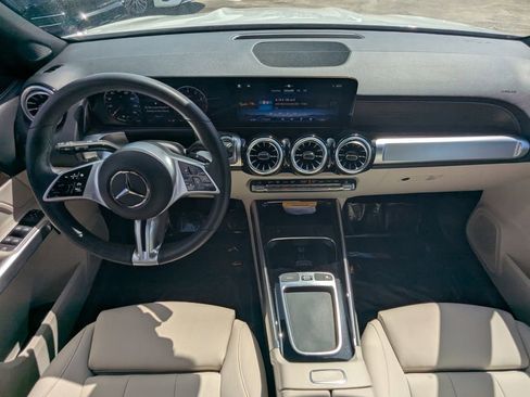 Certified 2025 Mercedes-Benz GLB 250 GLB 250 image 2