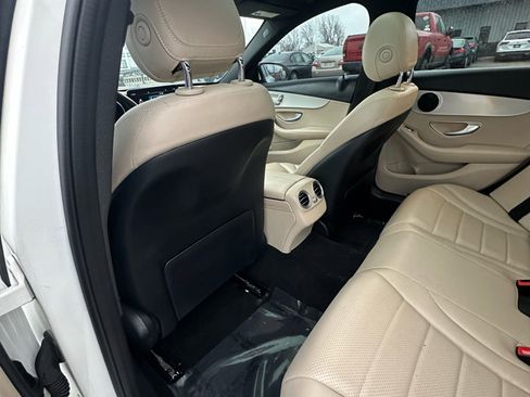 Used 2020 Mercedes-Benz C 300 4MATIC Sedan image 38