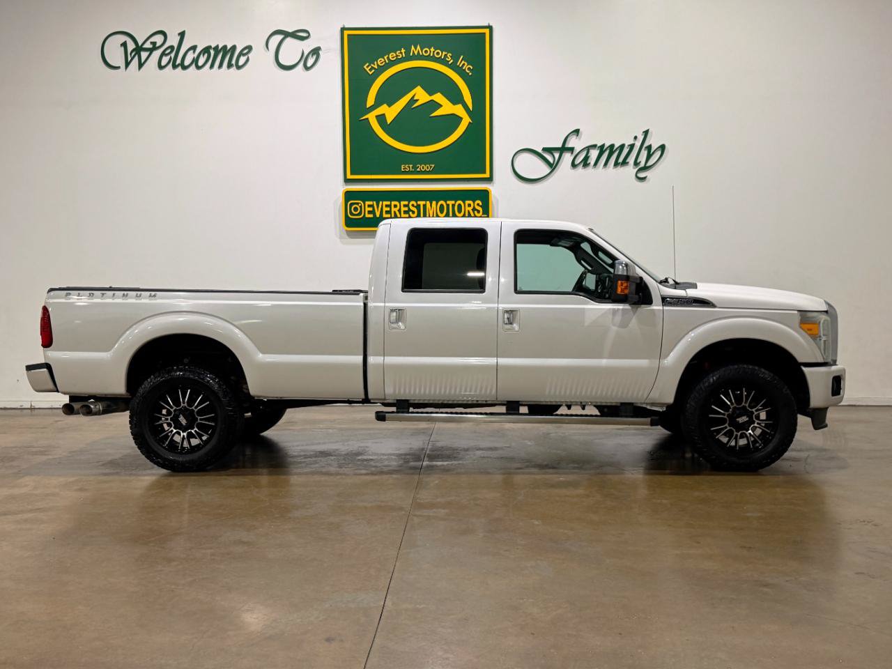 Used 2016 Ford F350 Platinum AWD/4WD image 2