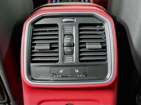 New 2025 Porsche Macan image 26