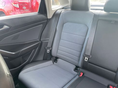 Used 2025 Volkswagen Jetta SE image 42
