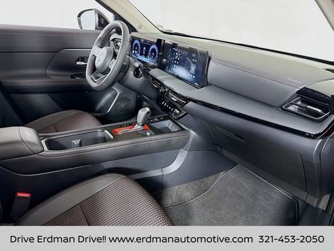 Used 2026 Nissan Kicks SR w/ Illumination Package image 26