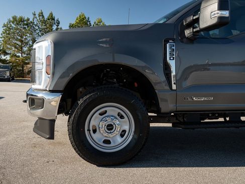 New 2026 Ford F350 XL w/ 360-Degree Camera Package AWD/4WD image 4