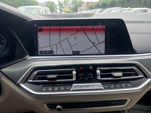 Used 2020 BMW X5 M50i w/ Premium Package AWD/4WD image 48
