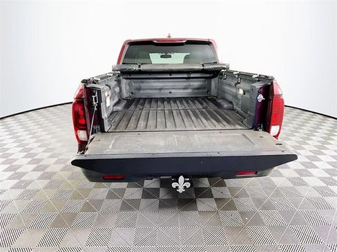 Used 2017 Honda Ridgeline RTL-T image 6