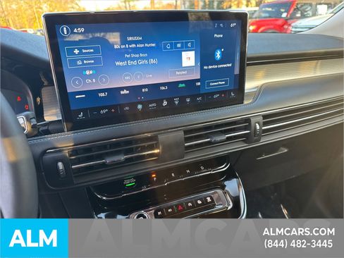 Used 2024 Lincoln Corsair AWD image 33