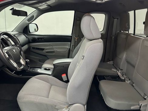 Used 2015 Toyota Tacoma 2WD Access Cab w/ Convenience Package image 12