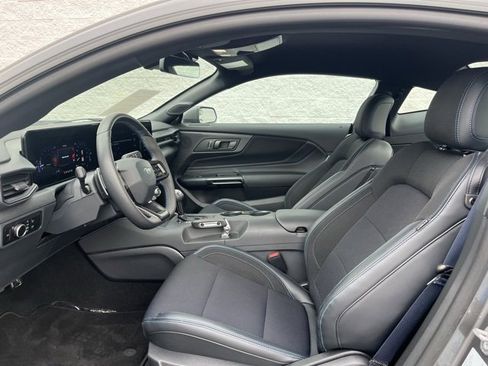 Used 2025 Ford Mustang Dark Horse w/ Security Package image 4