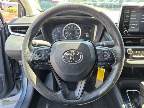 Used 2021 Toyota Corolla LE w/ Carpet Mat Package (TMS) FWD image 18