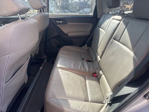 Used 2016 Subaru Forester 2.5i Limited image 9