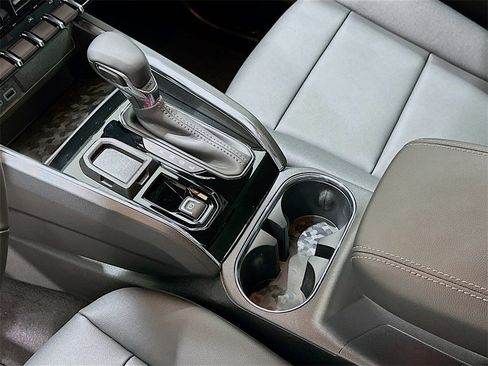 New 2026 GMC Canyon Elevation w/ Convenience Package image 17