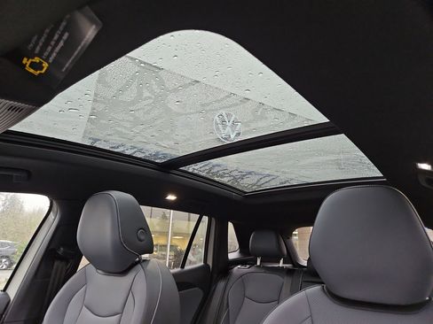 New 2026 Volkswagen Tiguan SE R-Line image 21