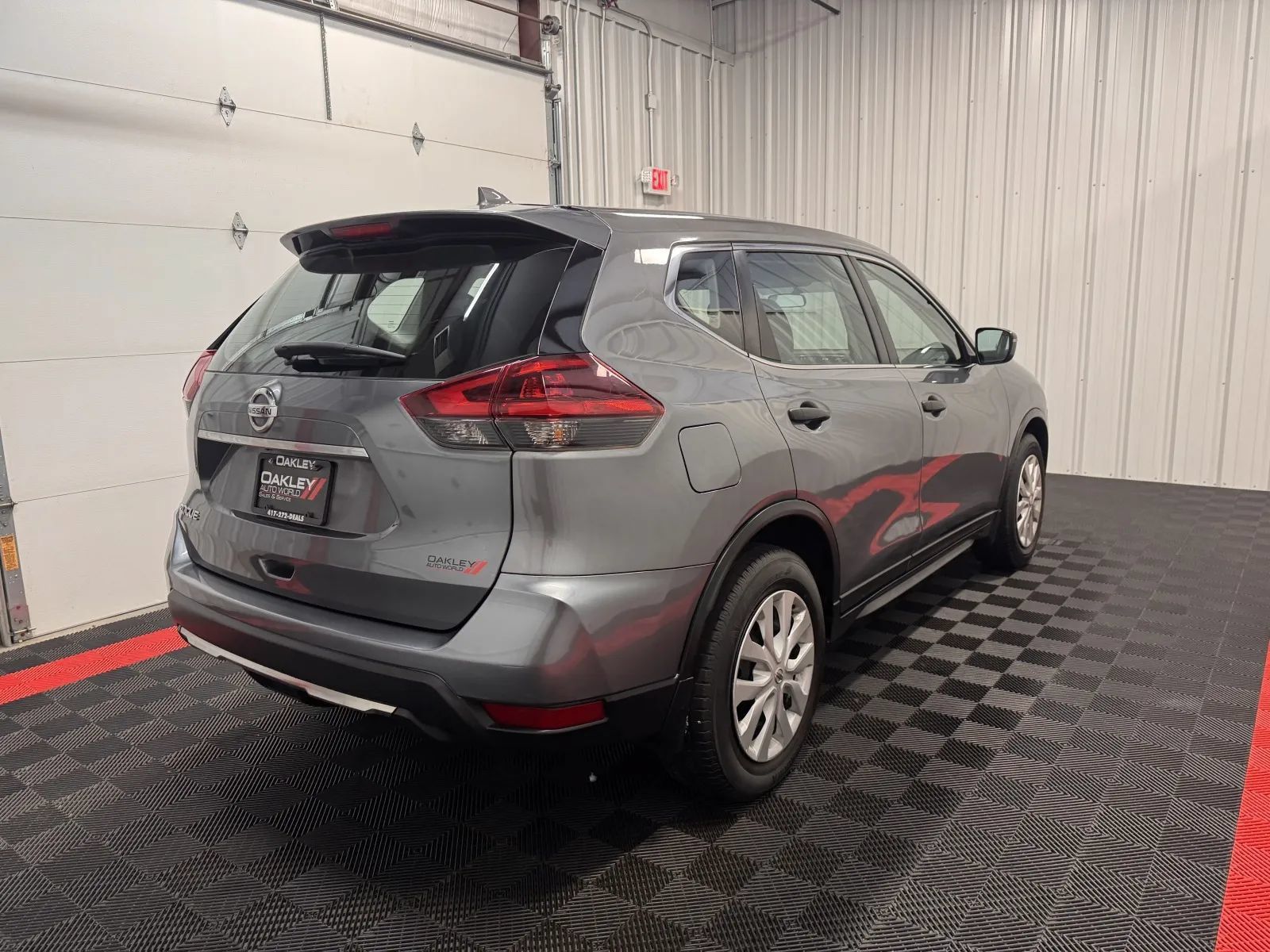 Used 2020 Nissan Rogue S FWD image 4