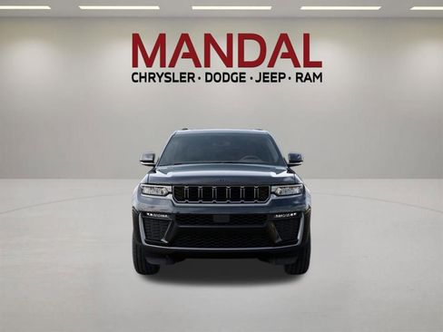 New 2026 Jeep Grand Cherokee Limited w/ Limited Altitude Package RWD image 6